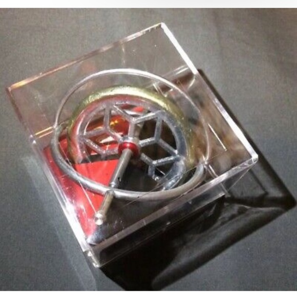 3 Sealed Tedco Gyroscopes - Picture 4 of 8